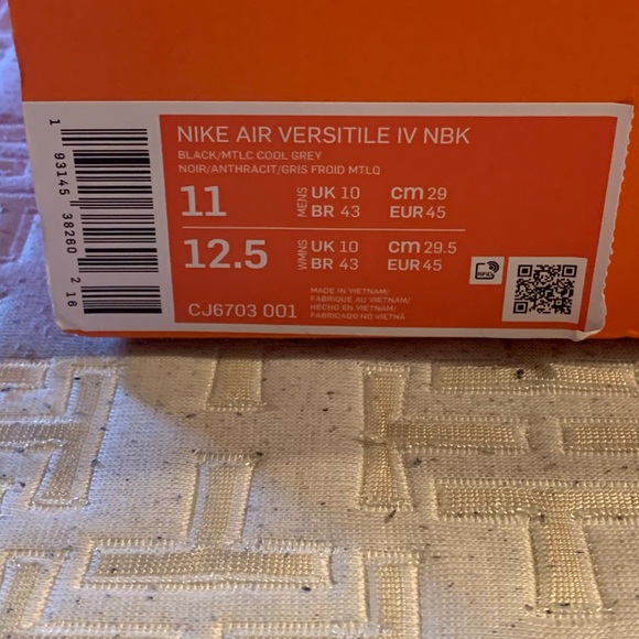 NIB Nike Air Versatile IV NBK - Picture 2 of 6